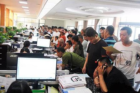 Henan yuntian metallurgical casting crane orders show a blowout trend.jpg Henan yuntian metallurgical casting crane orders show a blowout trend.jpg