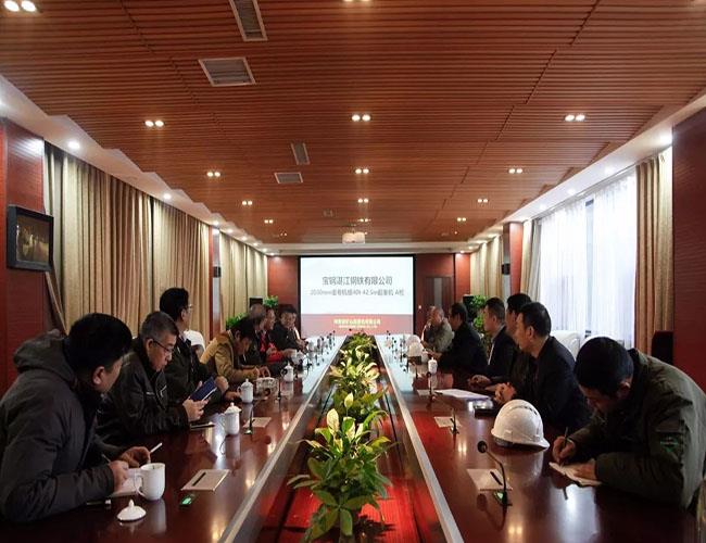 Skupina Baosteel provádí Kontrola jeřábů převíjecích jednotek, které naše firma postavila611153008.jpg Baosteel Group conducts A check on the cranes of rewinding unit project that our company has built611153008.jpg