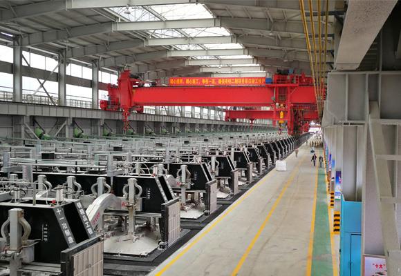 Elektrolytický hliník jeřáb