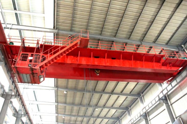 QD Dílna Bridge Crane 50 Ton